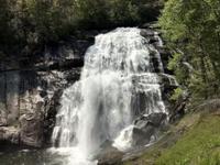 Rainbow Falls Trail/ Turtleback Falls