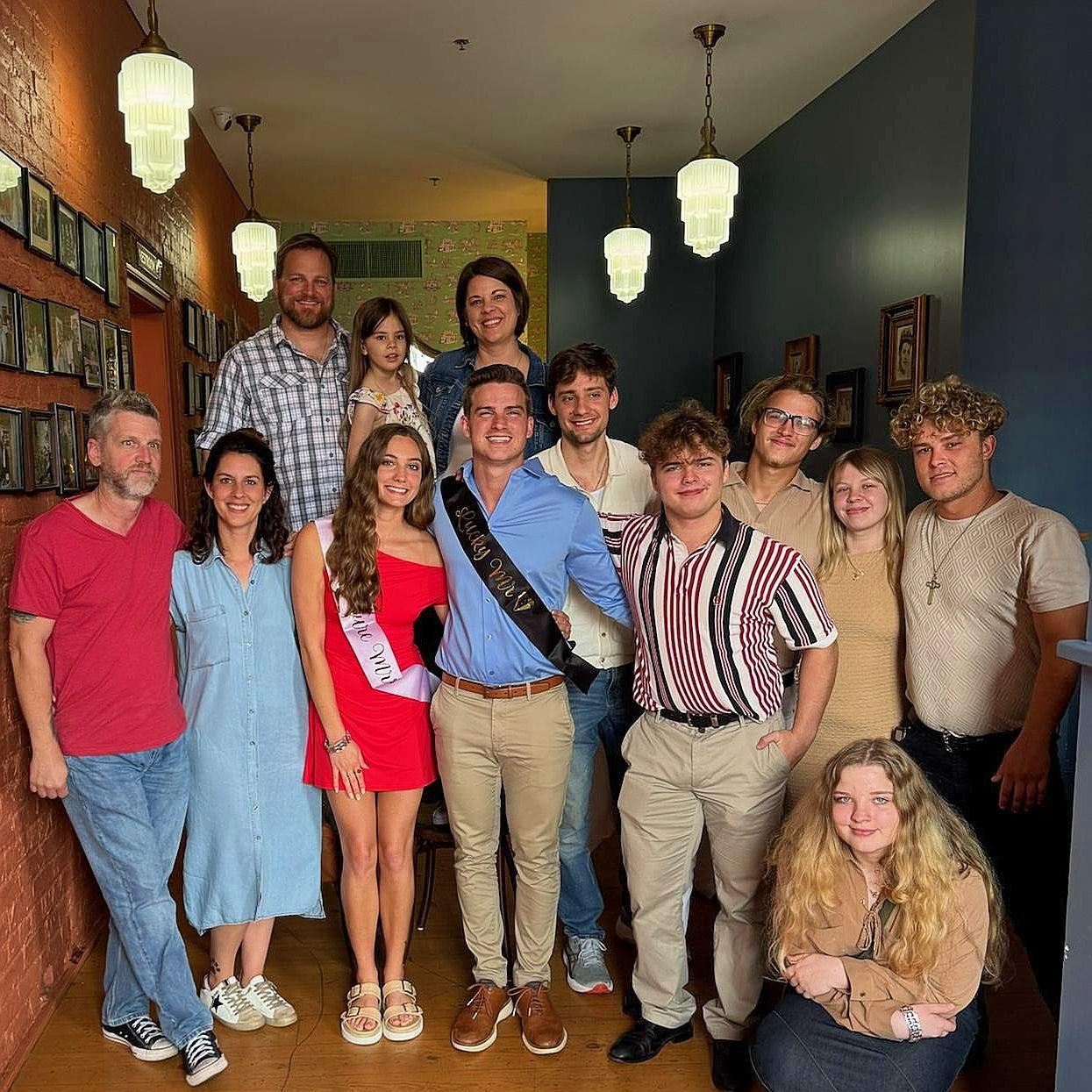 A big sibling family picture! Some siblings are missing.