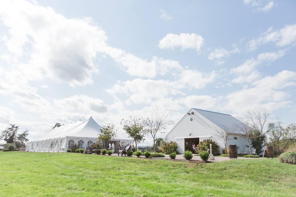 The Wedding Website of Kira Heeschen and TJ Carney