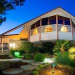 Elvis Honeymoon Hideaway
