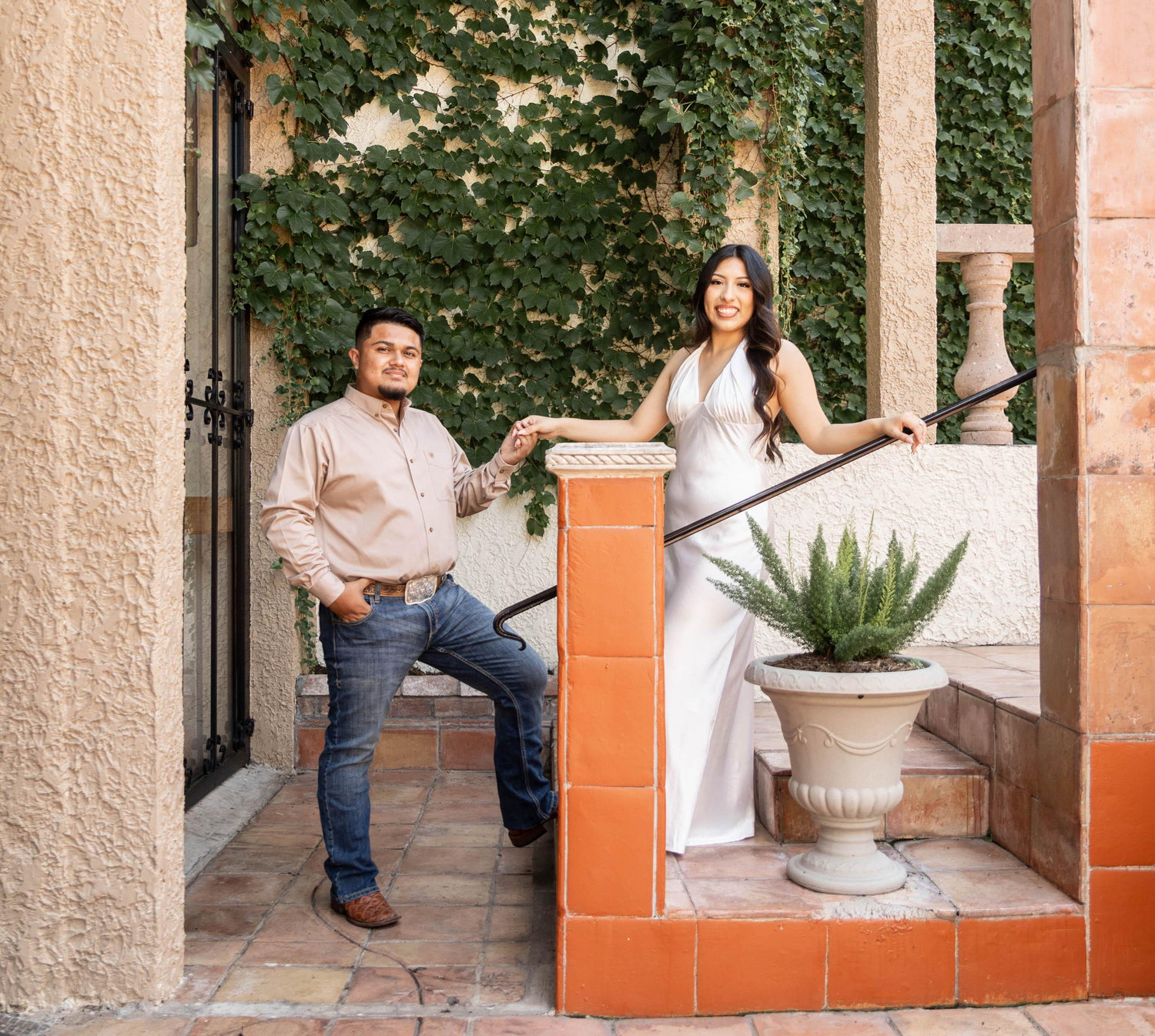 The Wedding Website of Rebeca Hernandez and Eliazar Martinez