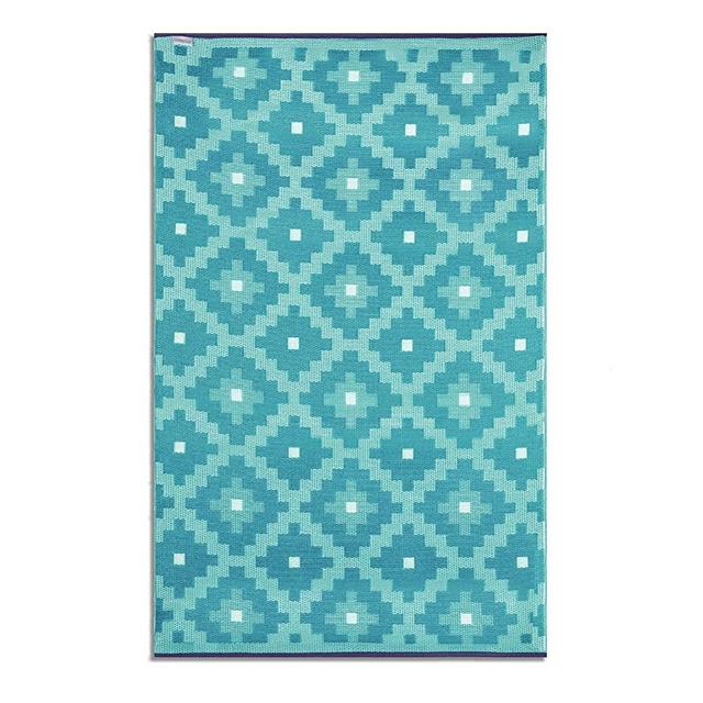 Trava Home - Manava Outdoor Rug - Reversible, Recycled Plastic, Easy to Clean - Blue Geometric - 4' x 6'