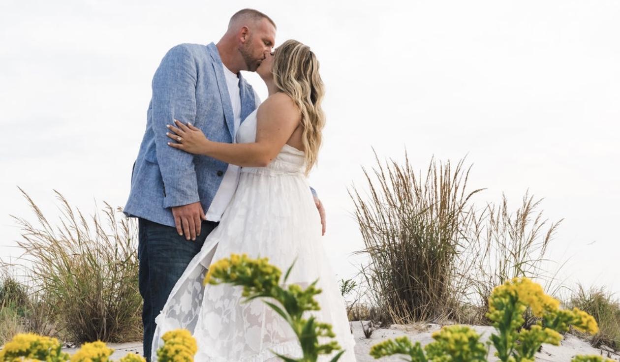 The Wedding Website of Eric Linneman and Shianne Hyde