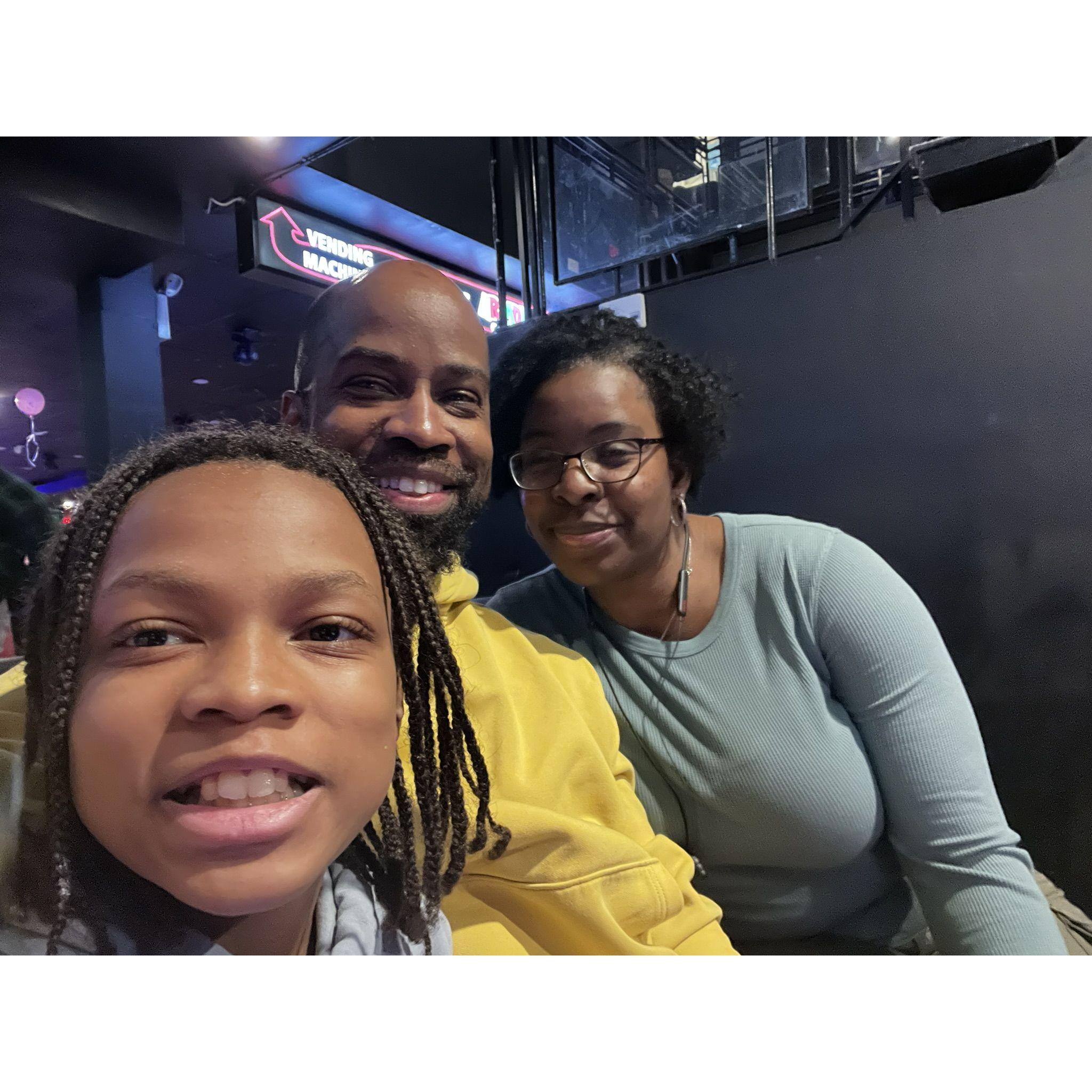 Bowling night fun! 🎳 Big smiles, close frames, and even closer family vibes. Win or lose, we always roll together. #FamilyTime #StrikeOrSpare