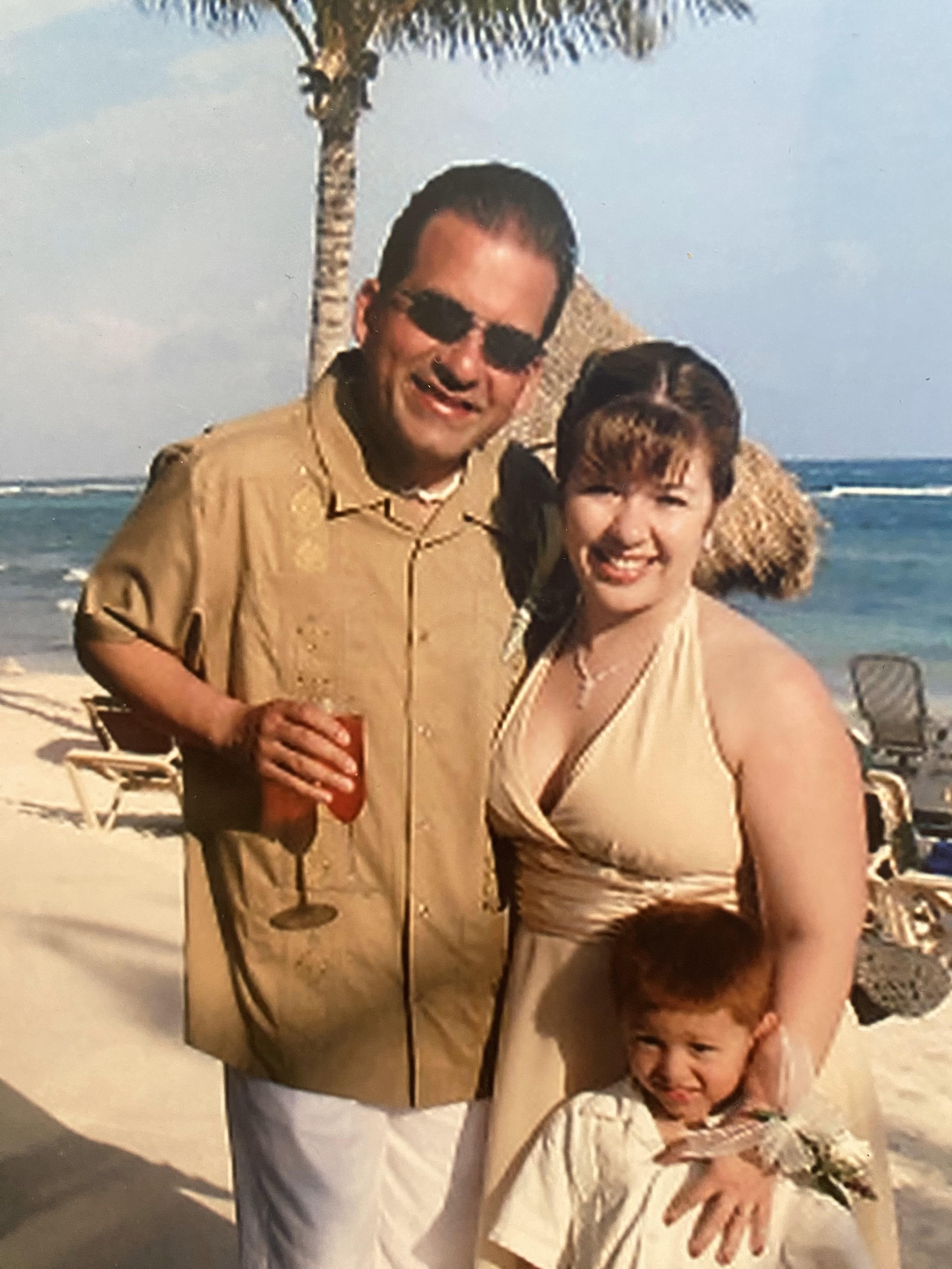 The Wedding Website of Debbie Medina and Izze Medina