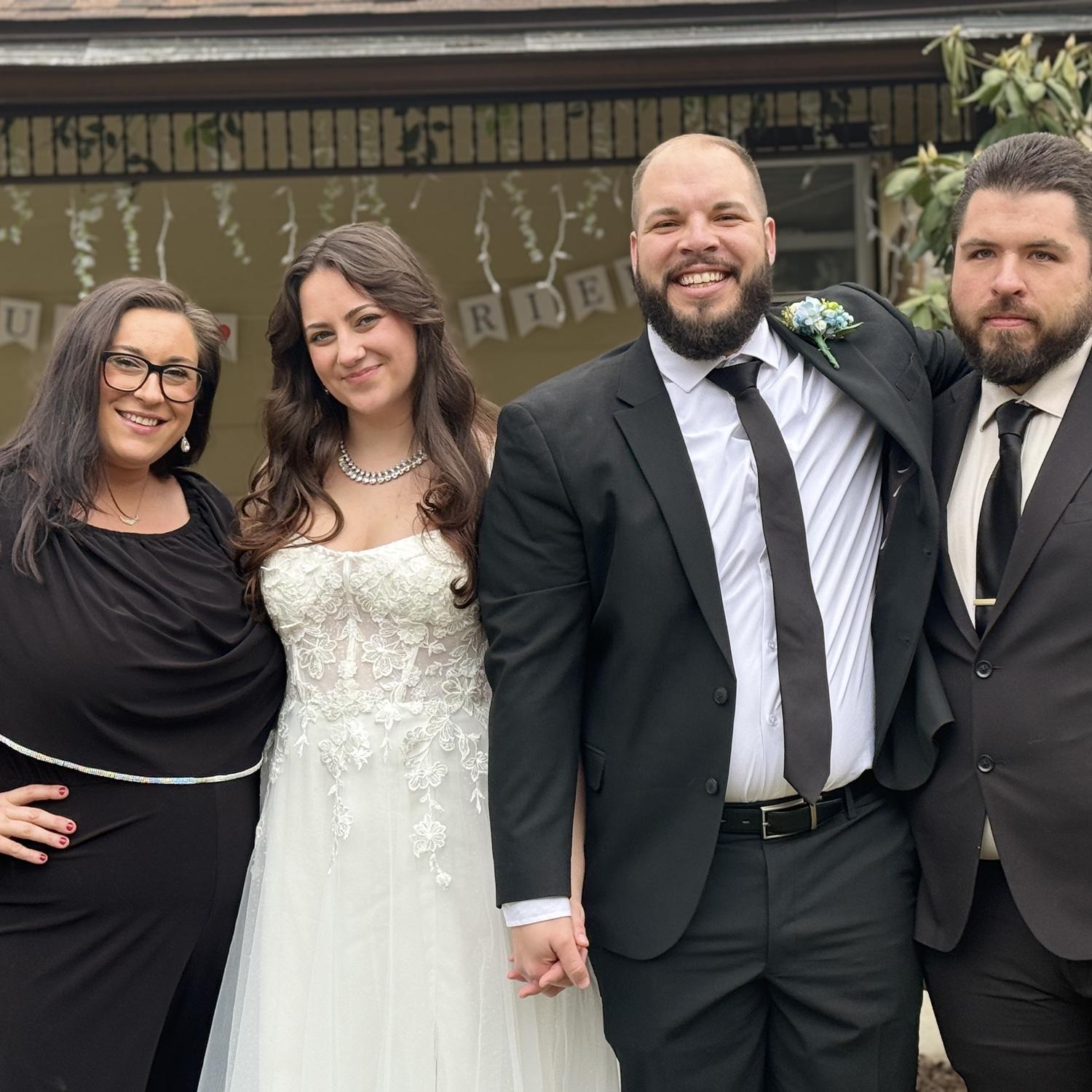 Our best of friends and neighbors, Kailtin and Patrick. The reason we met ♥️