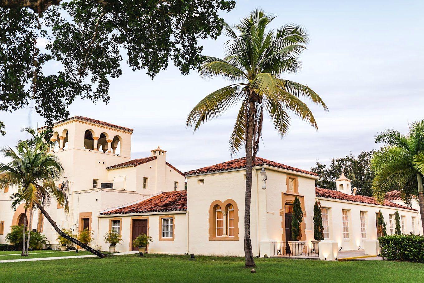 The Wedding Website of Monica Crosby and Ralph Leyva