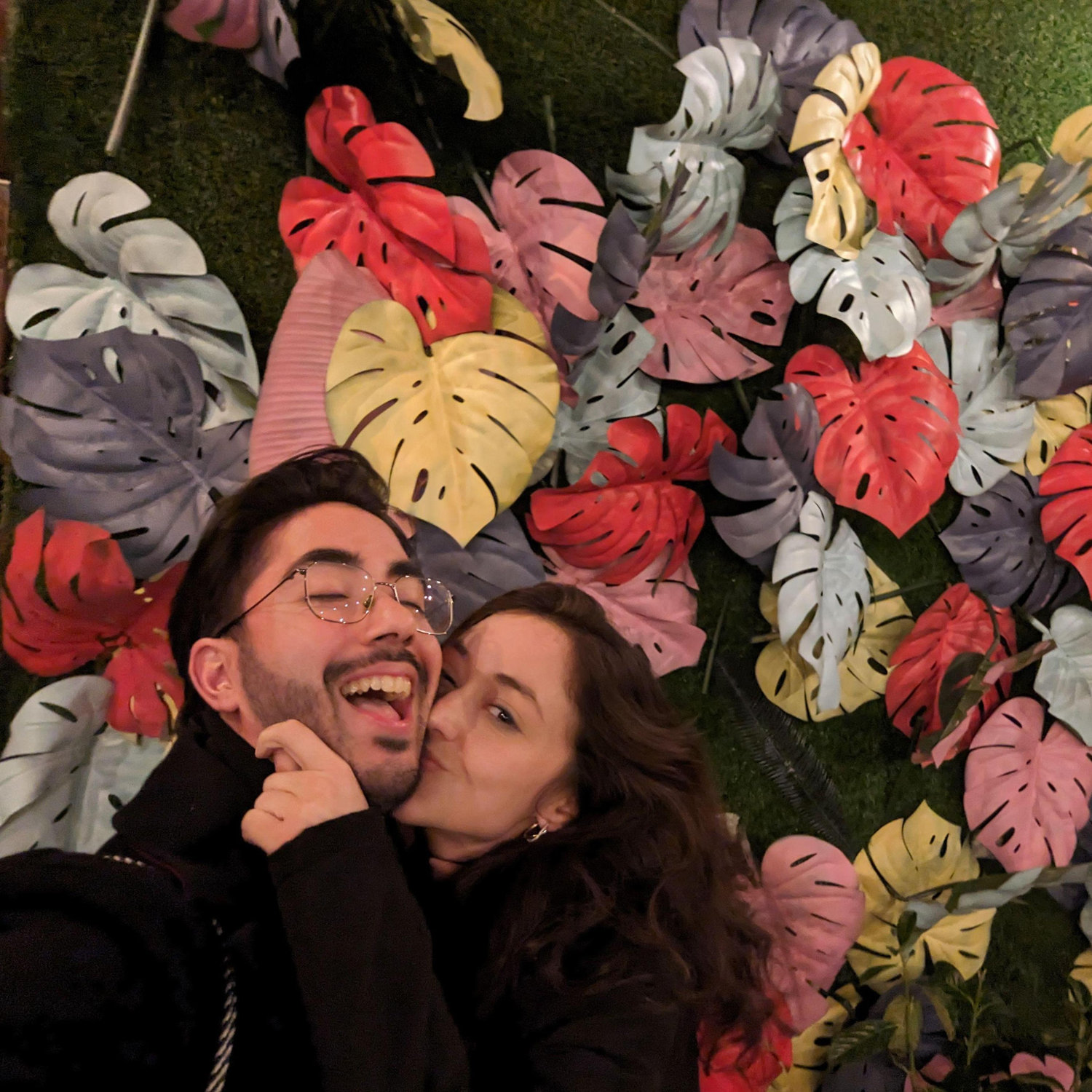 A beautiful rooftop bar overlooking Budapest with a cameo from our favorite flower, the monstera! - Feb. 2024