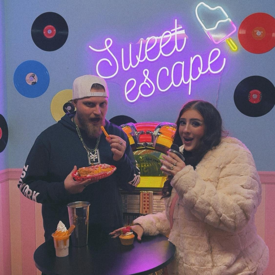At the selfie museum in Niagara Falls