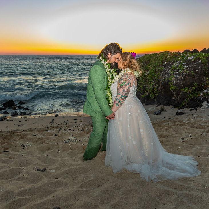 Magical Moment at Kuki'o Beach | 04/22/26