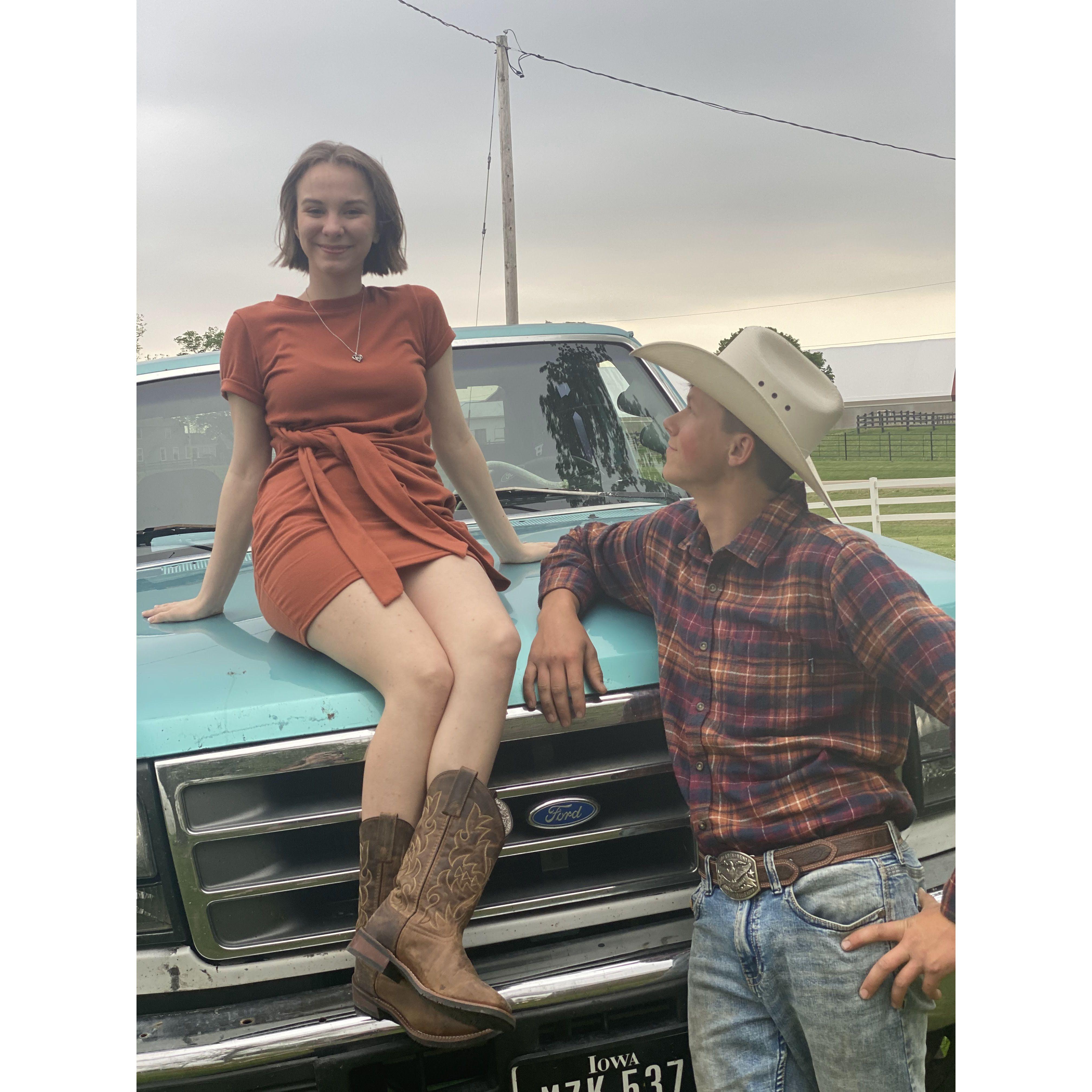 It wouldn't be a barn wedding without lots of truck pictures
