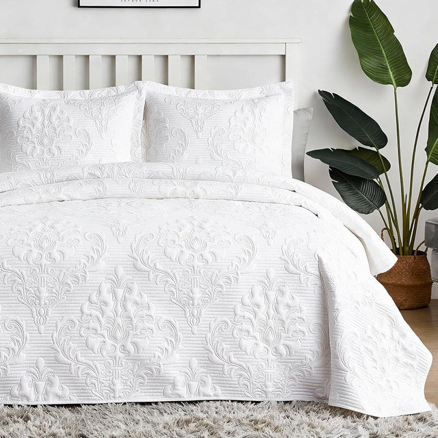 Hansleep White Quilt California King Size - Damask Ultrasonic Summer Bedspread California King, Soft Lightweight Coverlet Bedding Set, 3 Pieces (1 Quilt, 2 Pillow Shams)