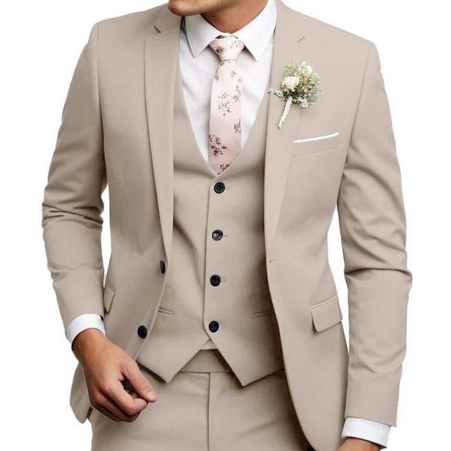wedding attire inspiration & color scheme : Tan