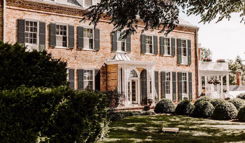 The Wedding Website of Caitlyn Snyder and Justin Nieves