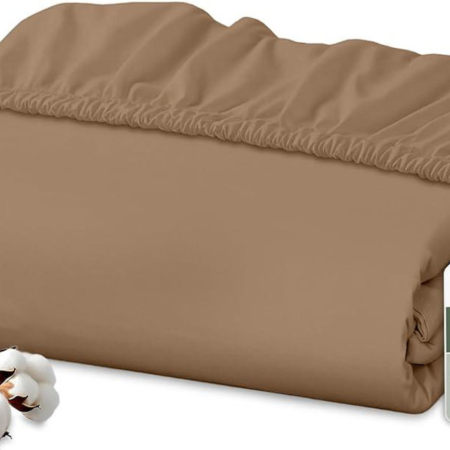 Royale Linens 100% Organic Cotton Fitted Sheet - Percale Weave - Super Soft Deep Pocket Bottom Sheets - Elastic Sheet Queen Size - Queen Fitted Sheets Only - (60"x80"+15", Chocolate)
