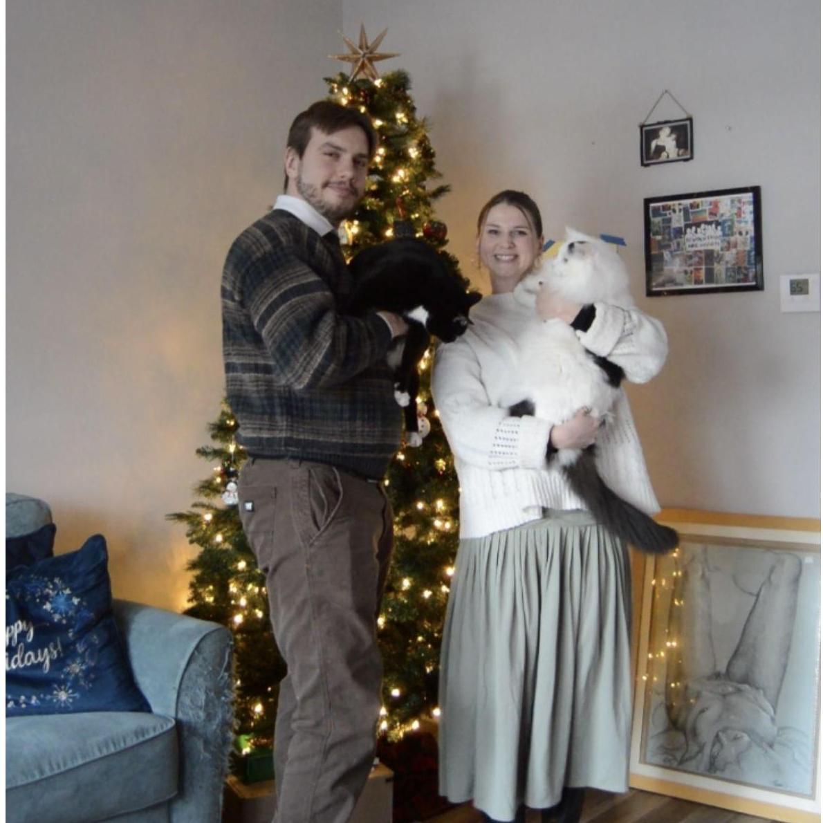 Christmas card photos with the cats!