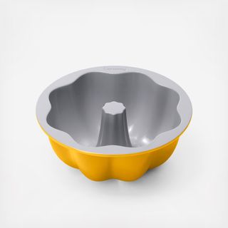 Fluted Ceramic Non-Stick Cake Pan