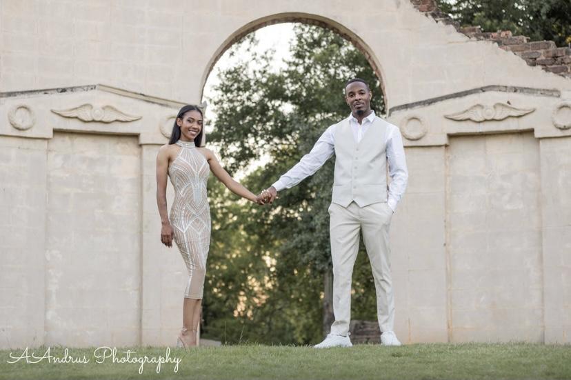 The Wedding Website of Amber Mitchell and Marqavius King