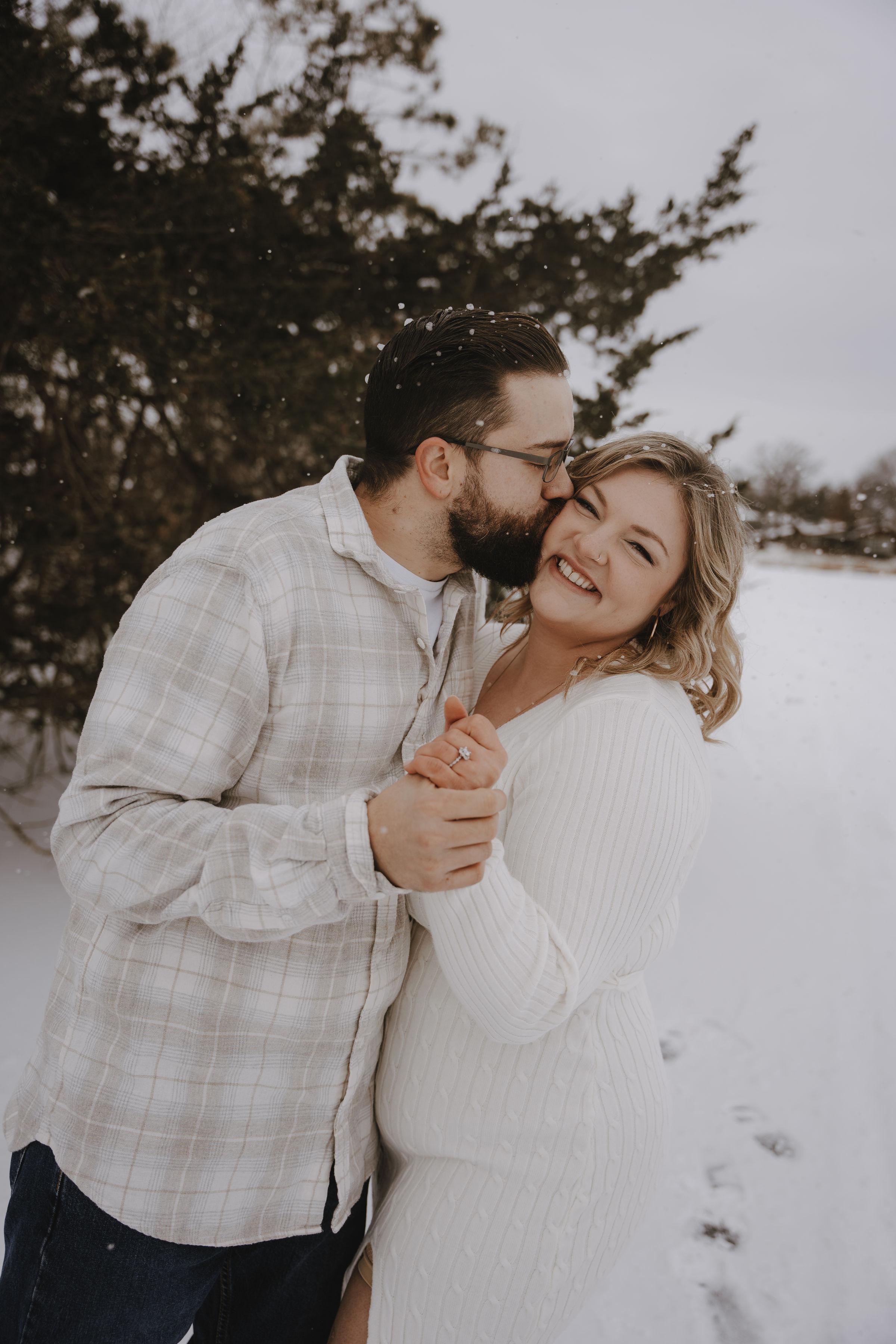 The Wedding Website of Lindsay Blank and Hunter Holden