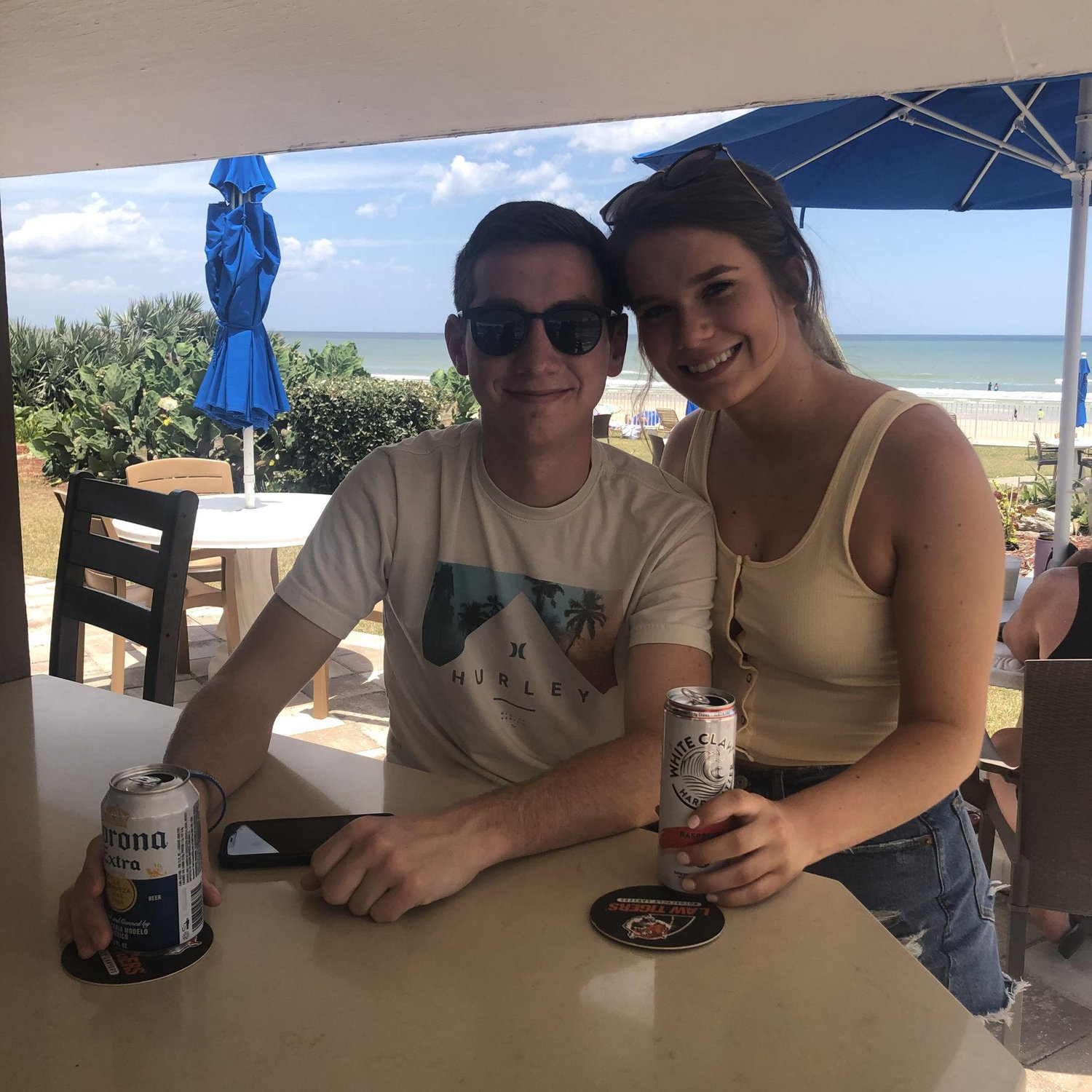 One of Kaylie's many trips to Florida to visit Will in college