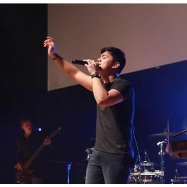 Why I feel in love with him. His heart of worship!