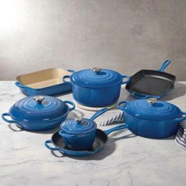 Le Creuset: Signature Enameled Cast Iron 11-Piece Ultimate Cookware Set