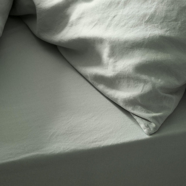 Piglet in Bed Linen Blend Fitted Sheet, Queen