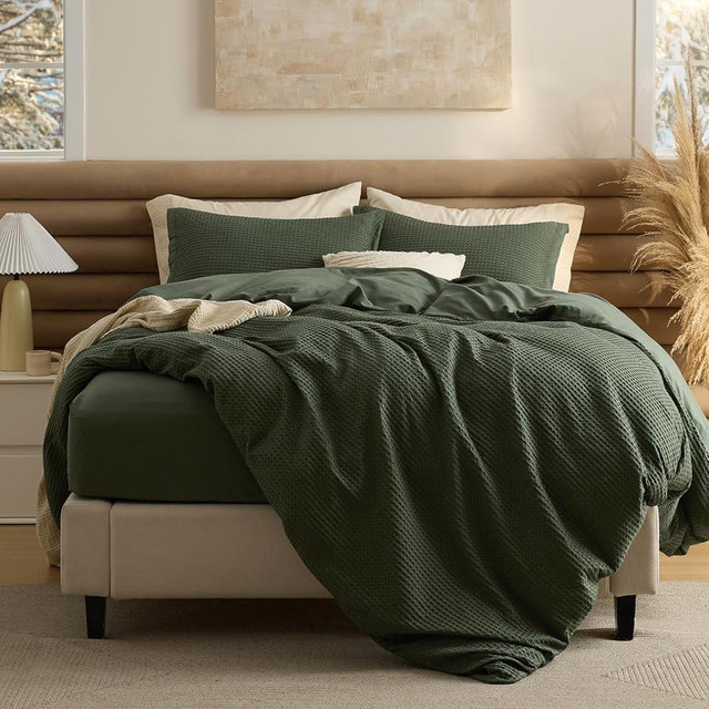 Bedsure 100% Cotton Duvet Cover King Size with Fitted Sheet - 4 Pieces Olive Green Waffle Weave Bedding Set, GentleSoft™ and Breathable, Includes 1 Duvet Cover 104x90, 1 Fitted Sheet, 2 Pillow Shams