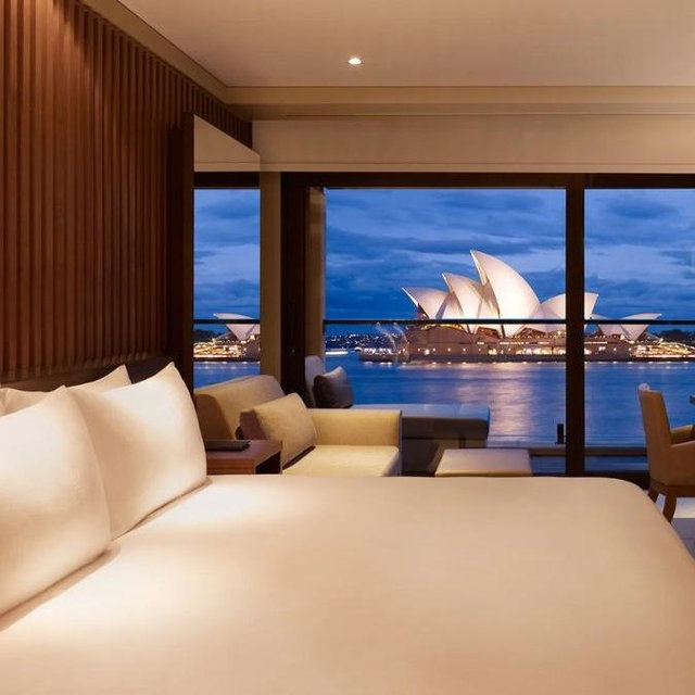 Honeymoon Housing