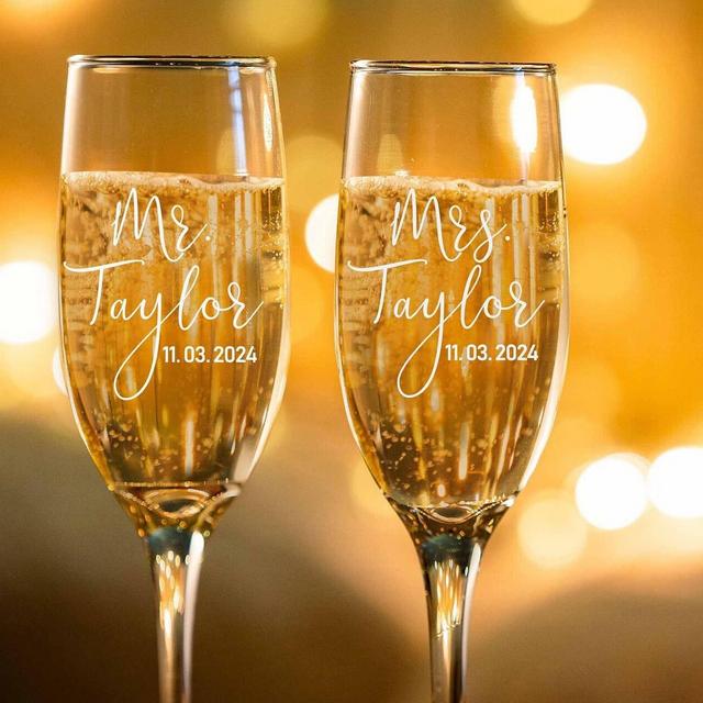Set of 2 Champagne Flutes | Personalized Wedding Champagne Glasses | Engraved Wedding Toasting Glasses | Bride & Groom Champagne Flutes