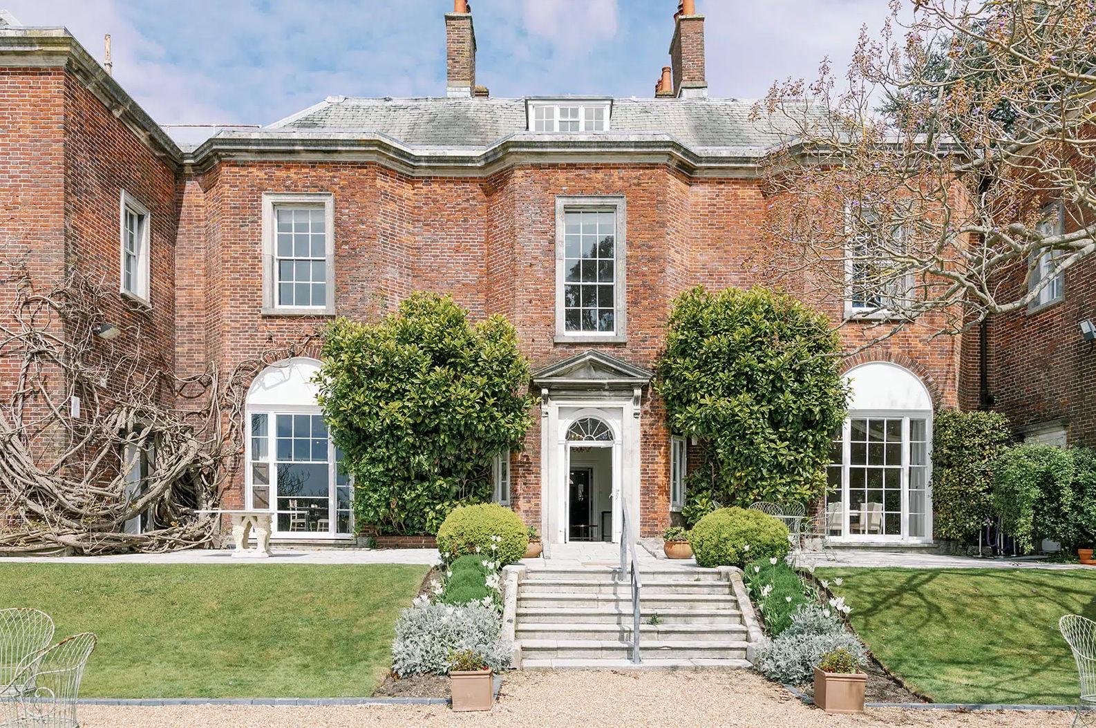 The Wedding Website of Pascale Smith and Samuel Avery