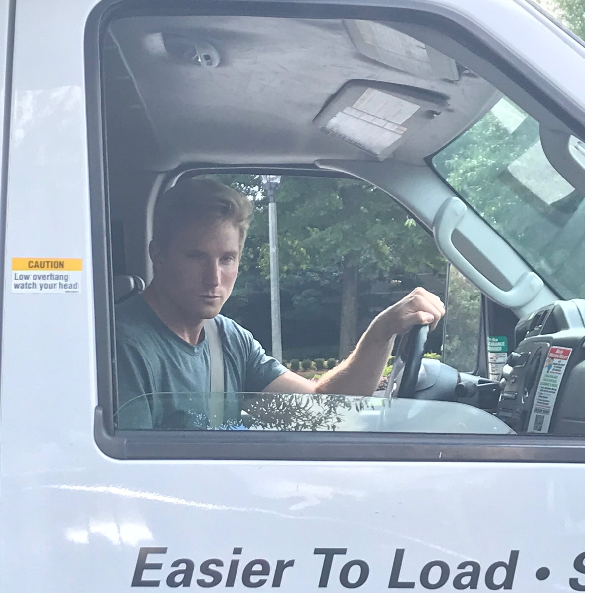 09-03-18
We bought a house - moving day!