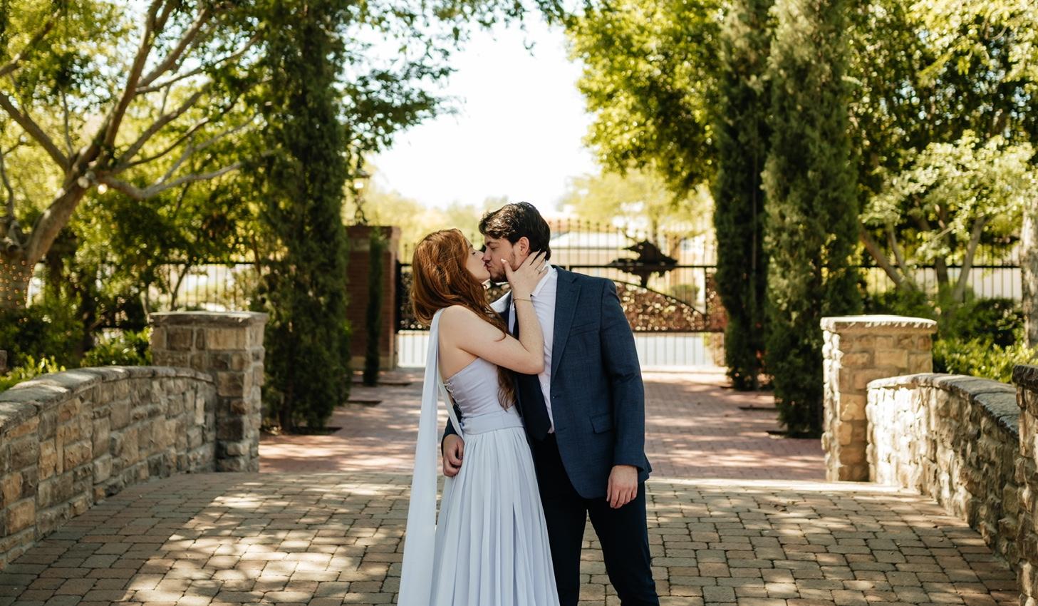 The Wedding Website of Lauren Fabrick and Alec Bonaguidi