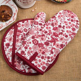 Field of Flowers 2-Piece Oven Mitt Set