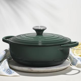 Signature Round Sauteuse with Lid
