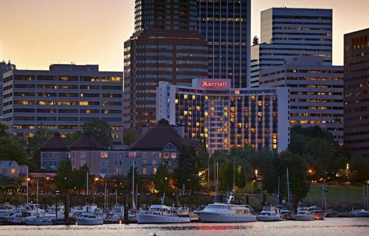 The Wedding Website of Rachel Santos and Roberto Rodriguez