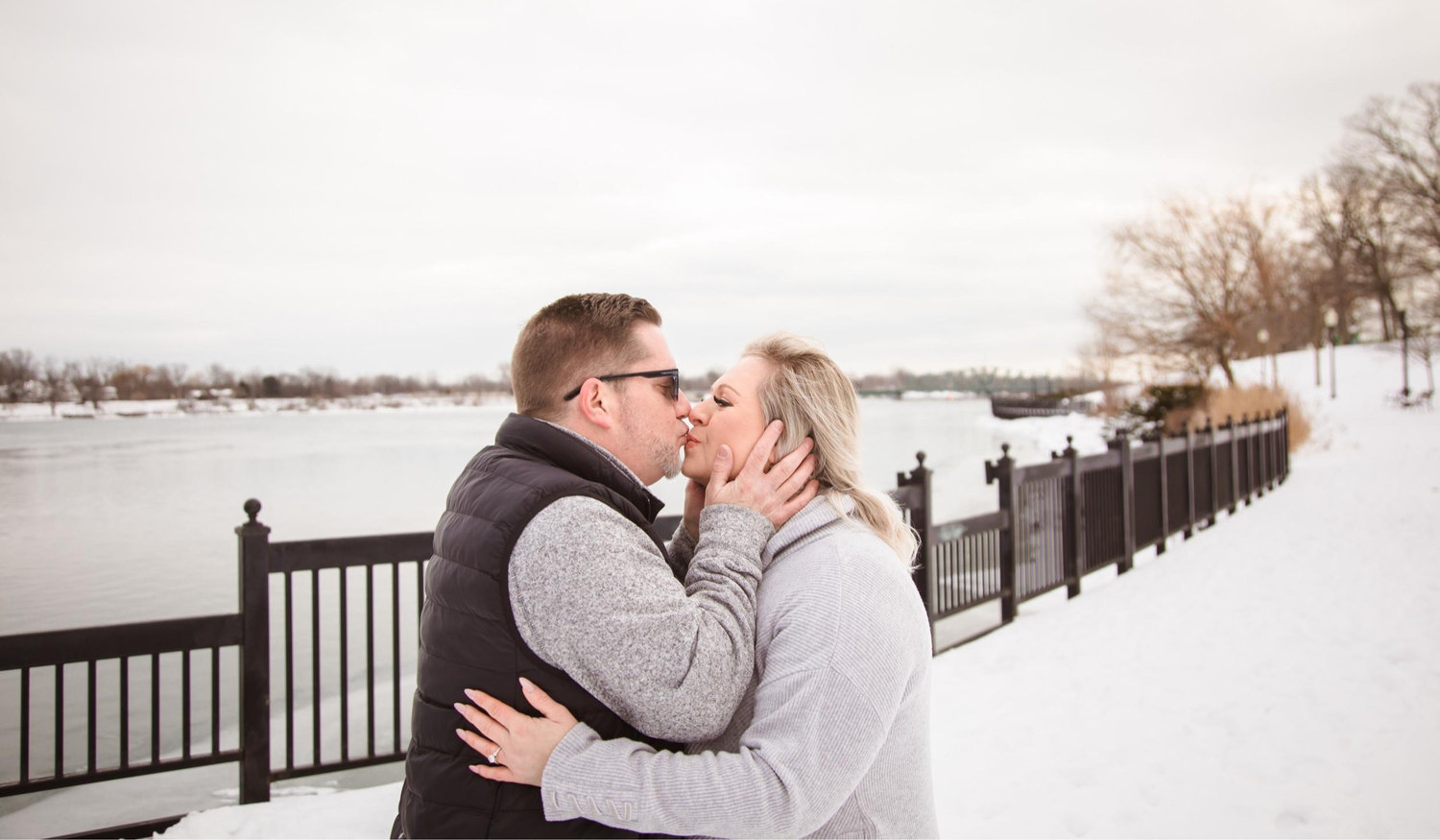 The Wedding Website of Burning dress and Doesn’t care