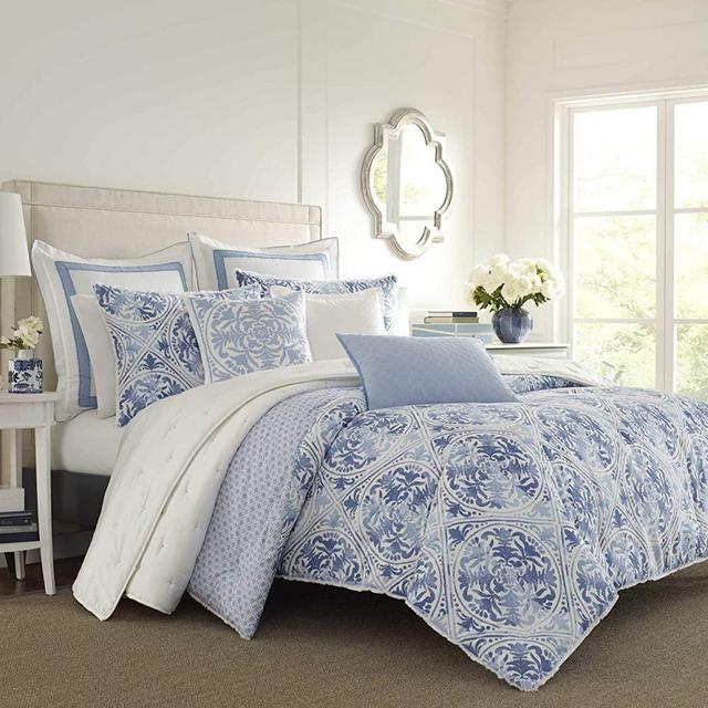 Laura Ashley Mila Collection Comforter Set-Ultra Soft All Season Bedding, Reversible Stylish Bedspread with Matching Sham(s), King (Pack of 1), Blue