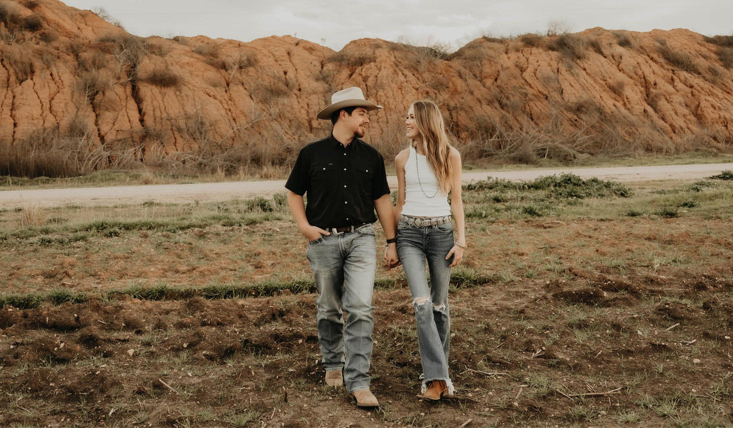 The Wedding Website of Lauren Jackson and Tyler Migura