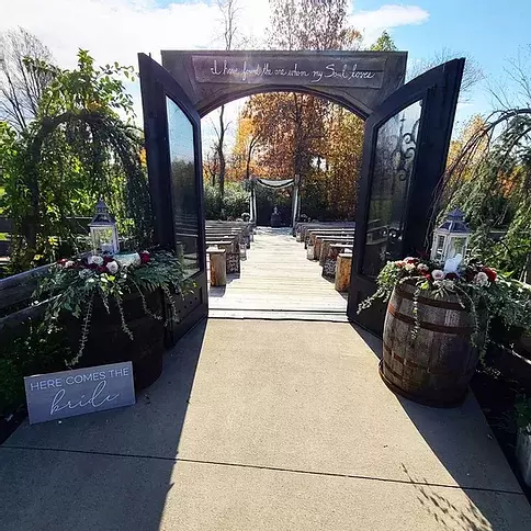 The Wedding Website of Courtney Floyd and Matthew Rankin
