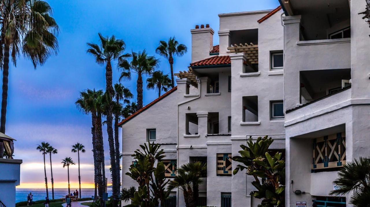 The Wedding Website of Christina Nguyen and Brian Peterson