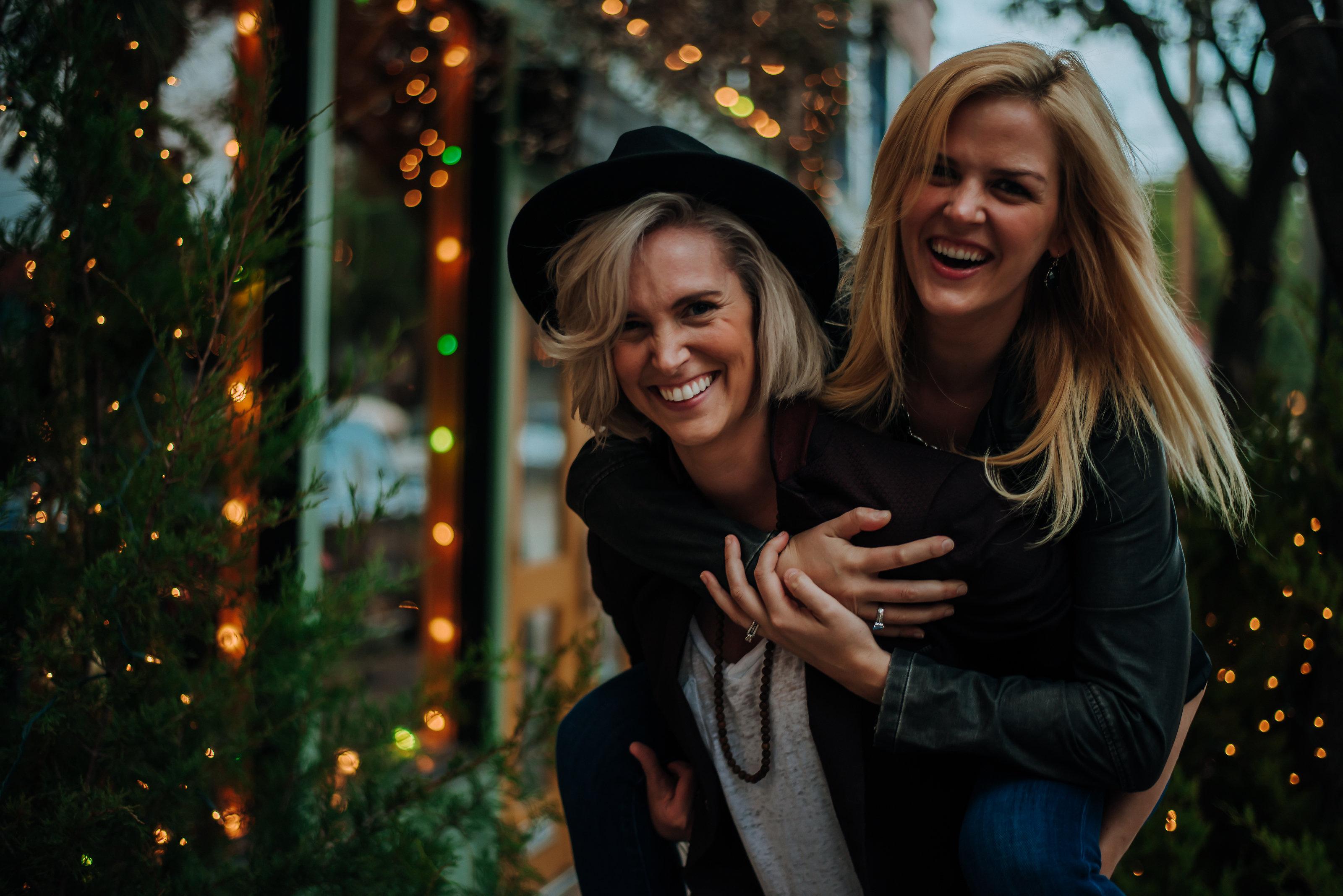 The Wedding Website of Lindsey Dixon and Whitney Regian