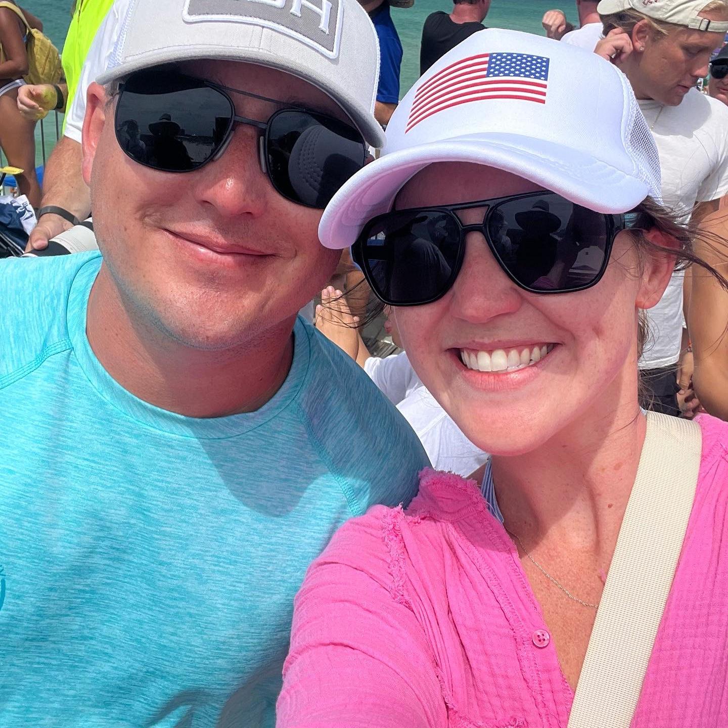 My first Blue Angels! Airplanes on the beach with your best friend, what could be better?