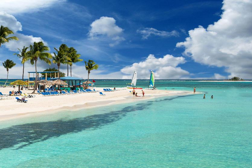 The Wedding Website of Kortney Stringer and Frank King Jr.