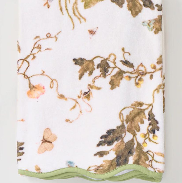 Leah O'Connell x Weezie Floral Scallop Bath Towel