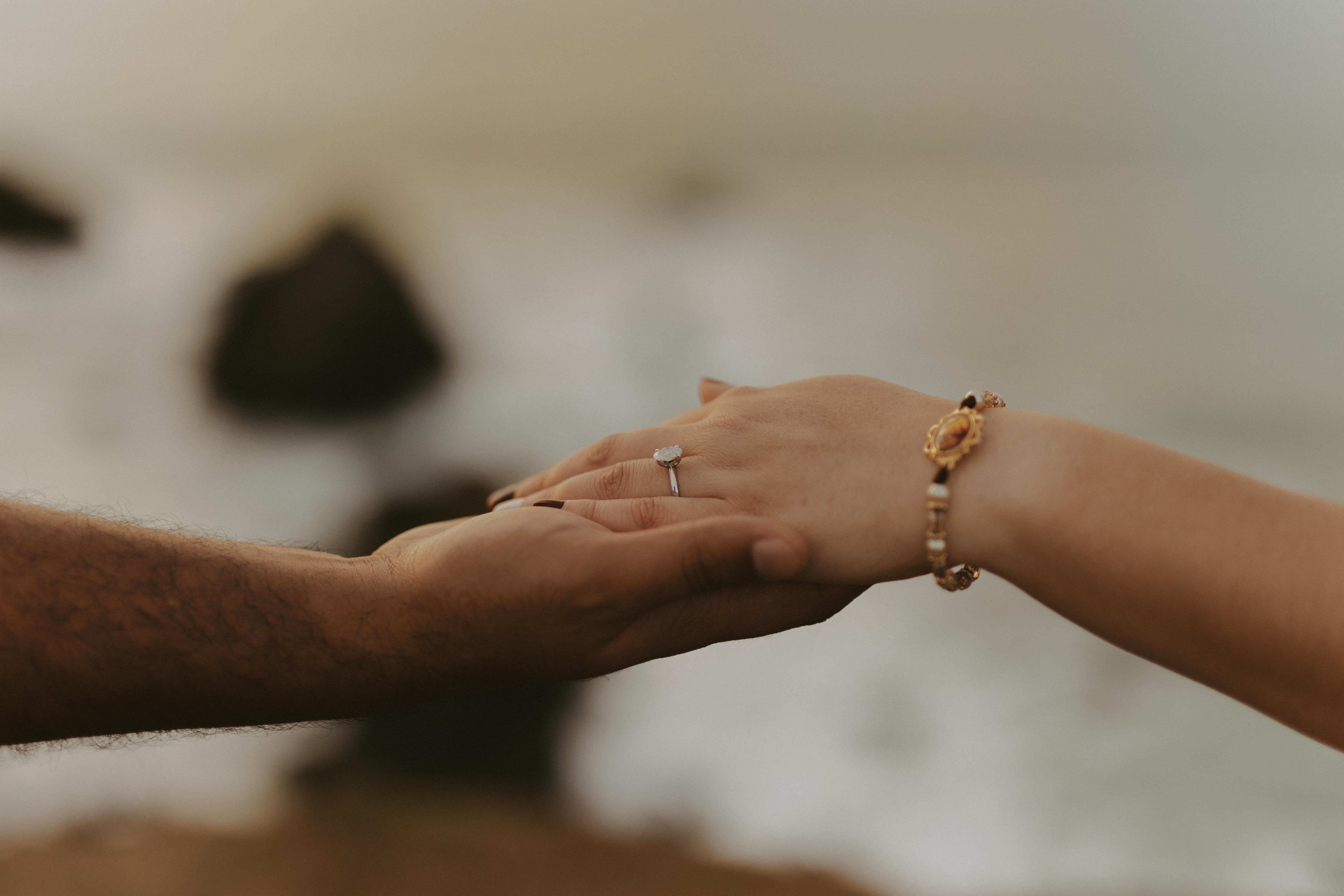 The Wedding Website of Indelisa Muro and Jeet Sanjiv Desai
