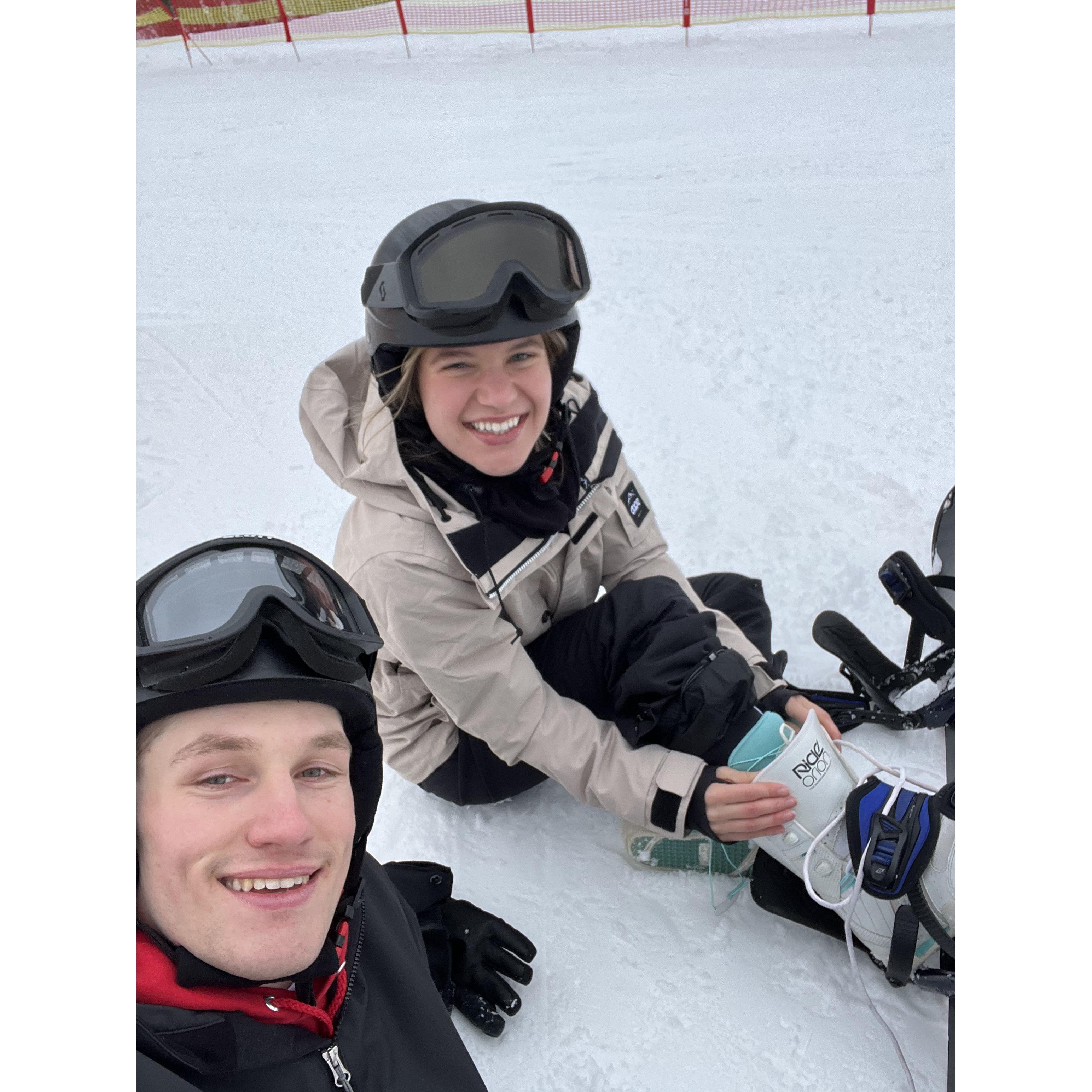 The very first snowboarding date!