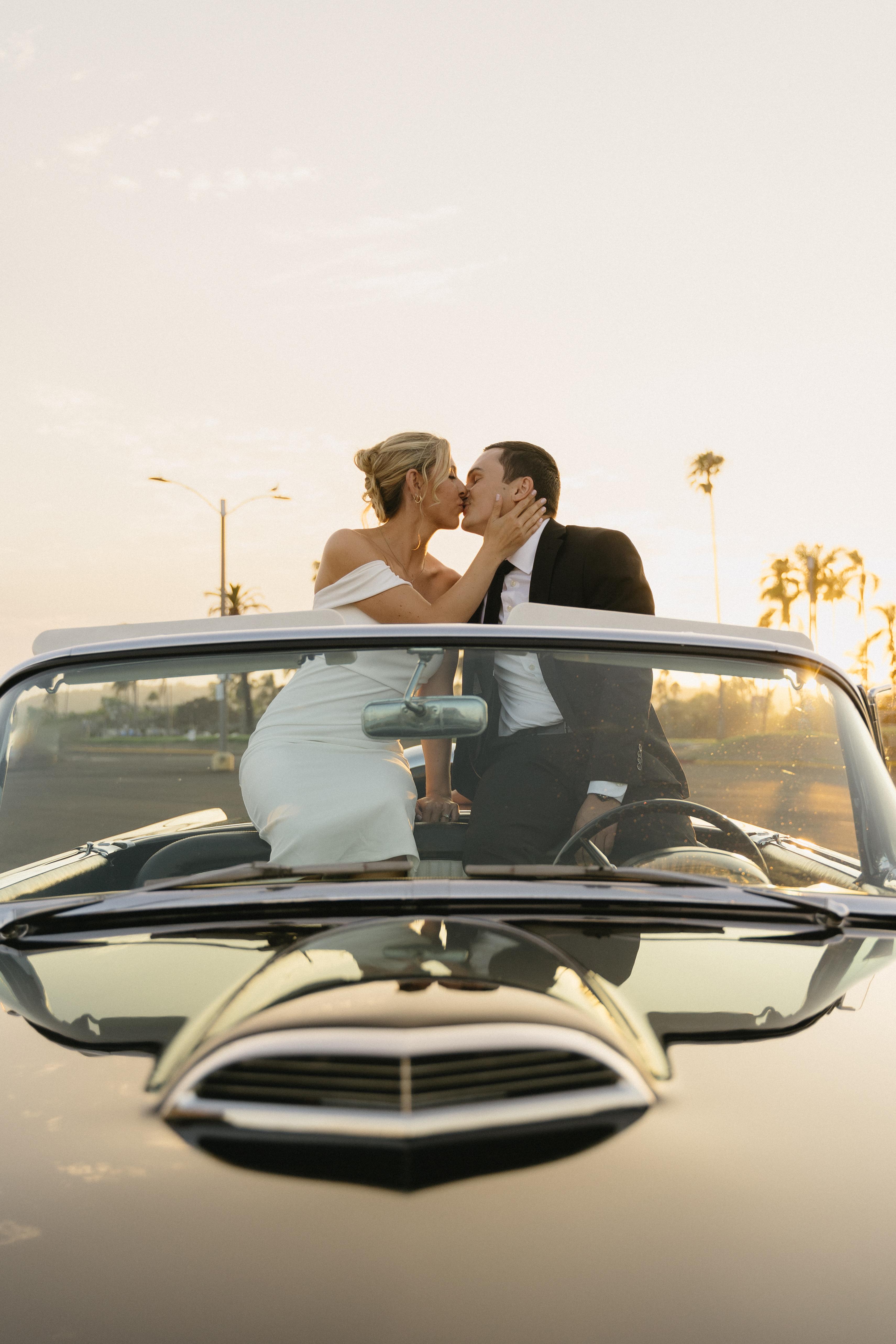 The Wedding Website of Chelsea Thompson and Daniel Millán