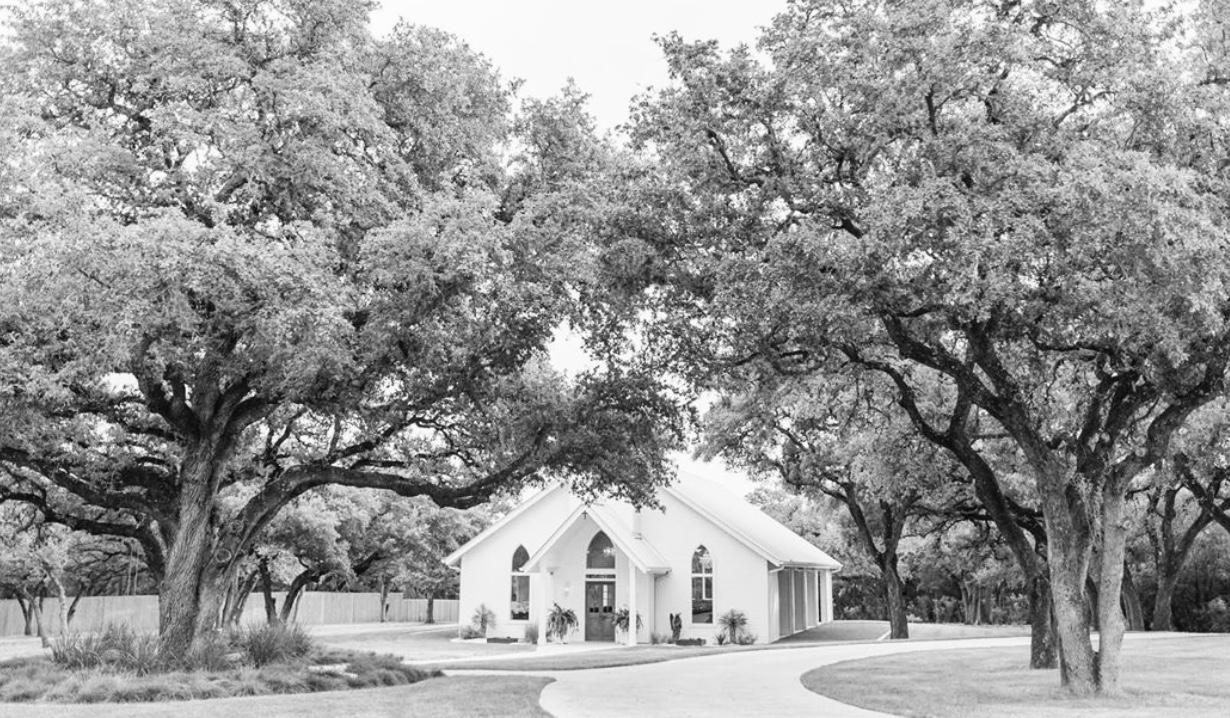 The Wedding Website of Essence Amouré and Kenneth Noah Flanders