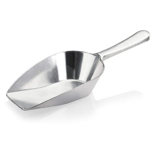 New Star Foodservice 34646 One-Piece Cast Aluminum Flat Bottom Bar Ice Flour Utility Scoop, 2-Ounce, Silver